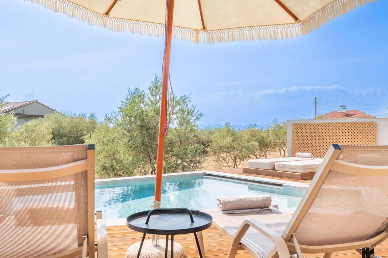 Petradi Suites Kalamata Exteriör bild