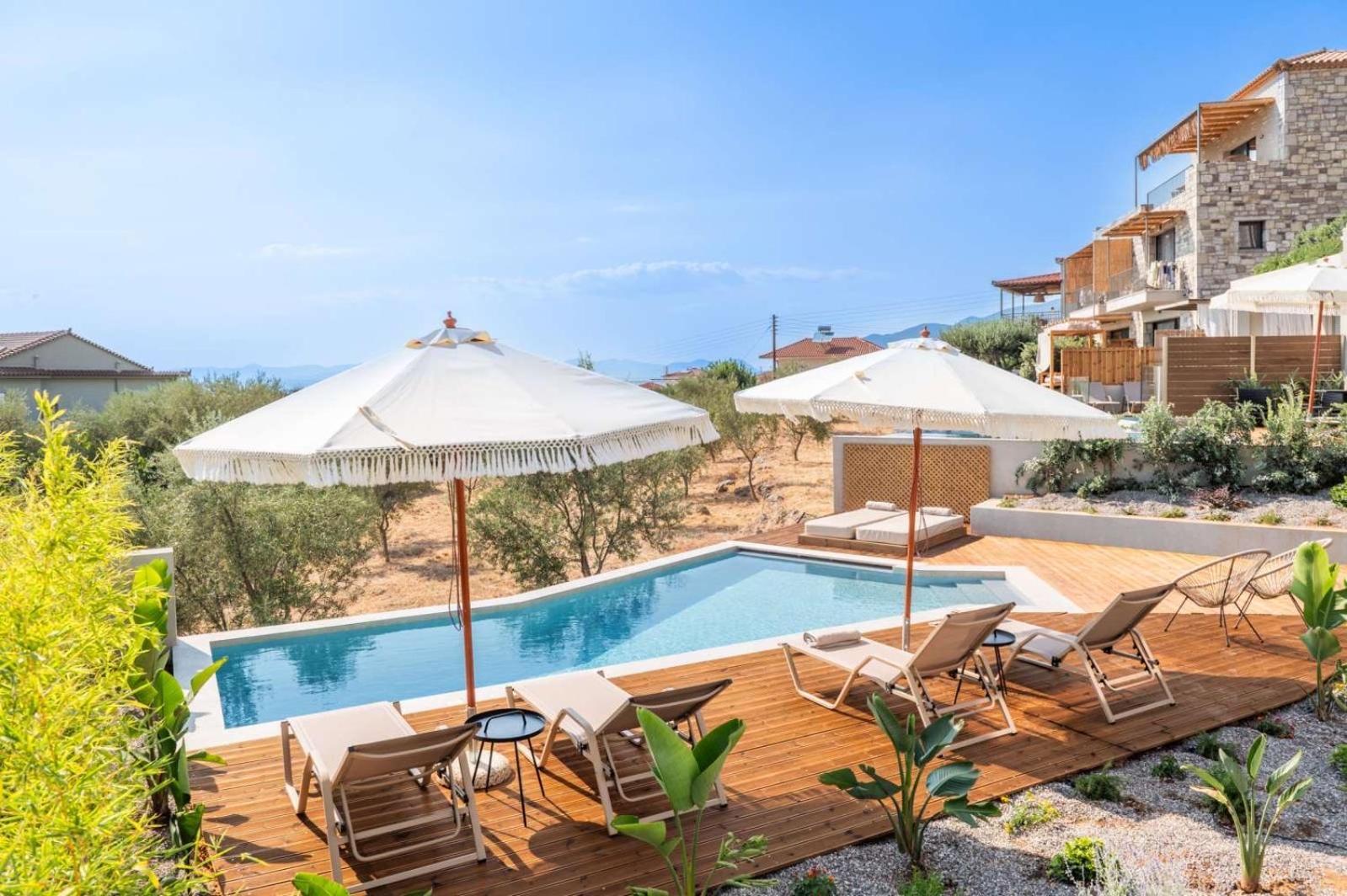 Petradi Suites Kalamata Exteriör bild