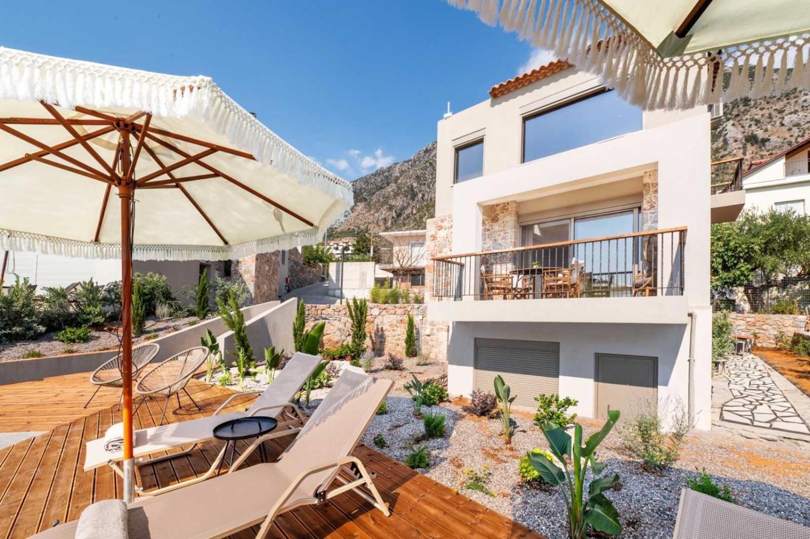 Petradi Suites Kalamata Exteriör bild