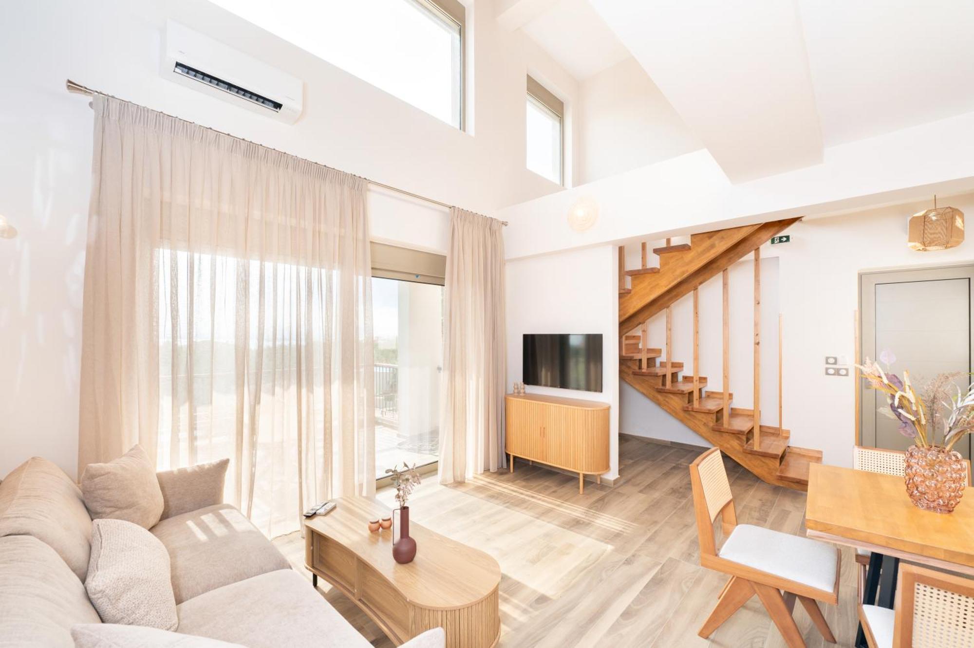 Petradi Suites Kalamata Exteriör bild