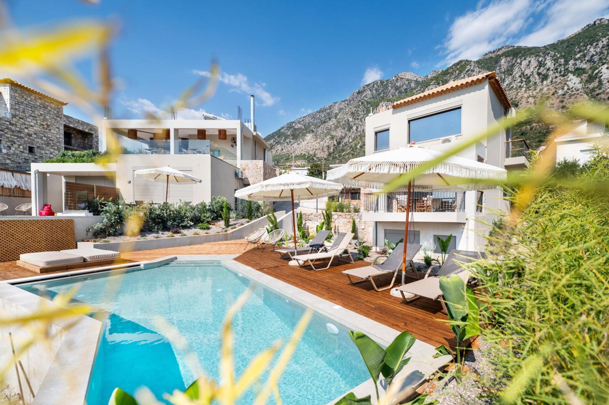 Petradi Suites Kalamata Exteriör bild