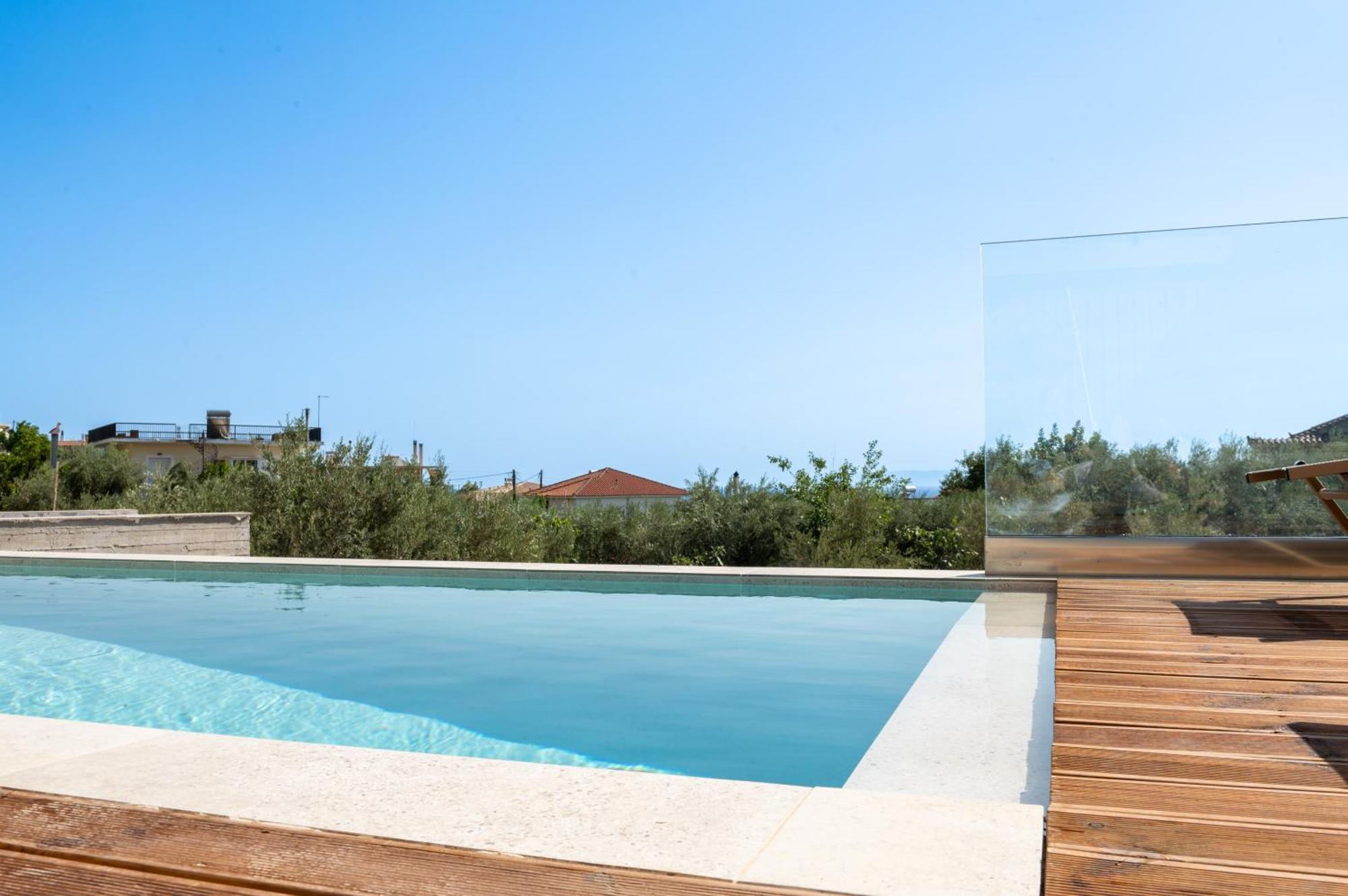Petradi Suites Kalamata Exteriör bild