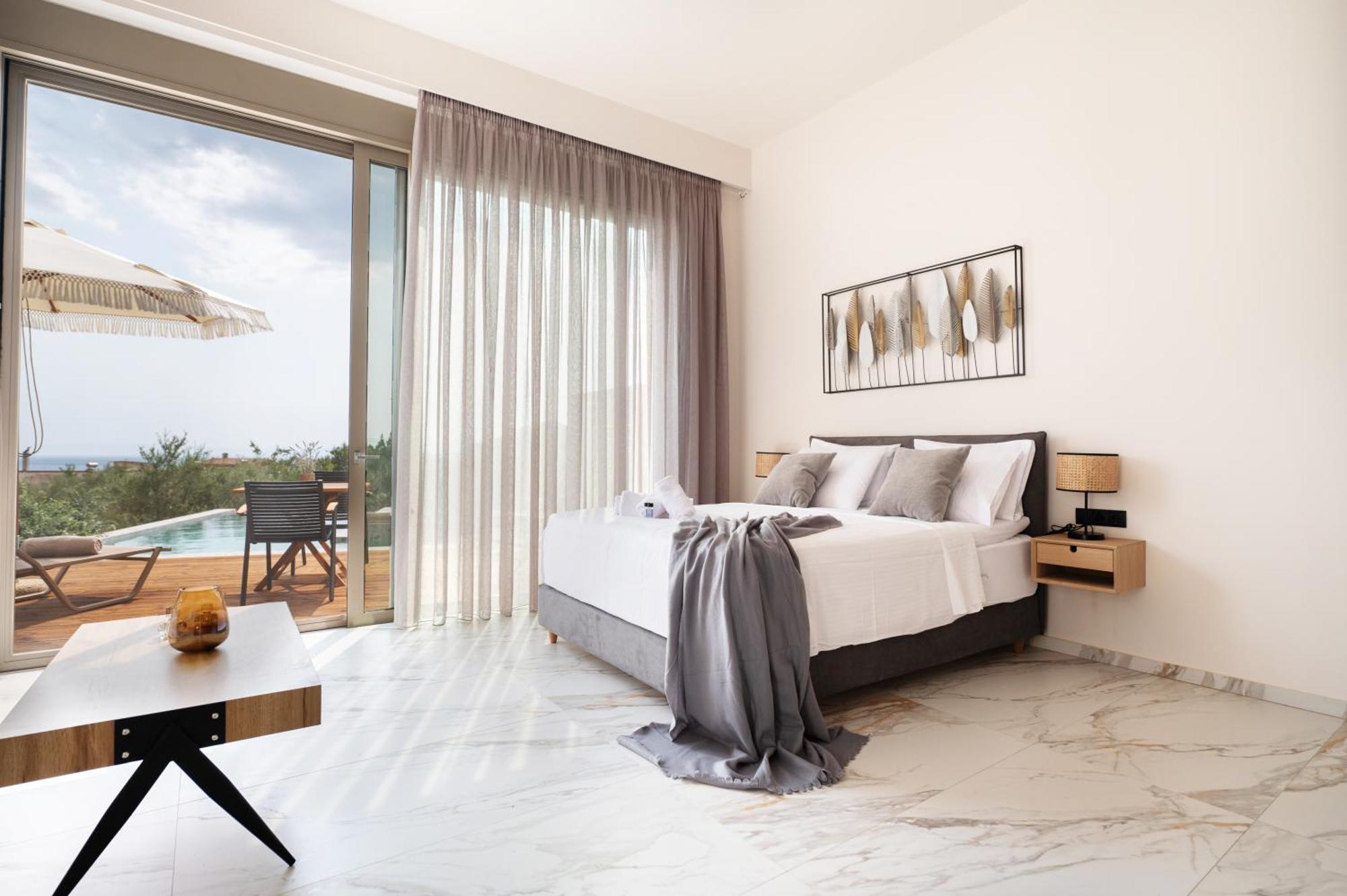 Petradi Suites Kalamata Exteriör bild