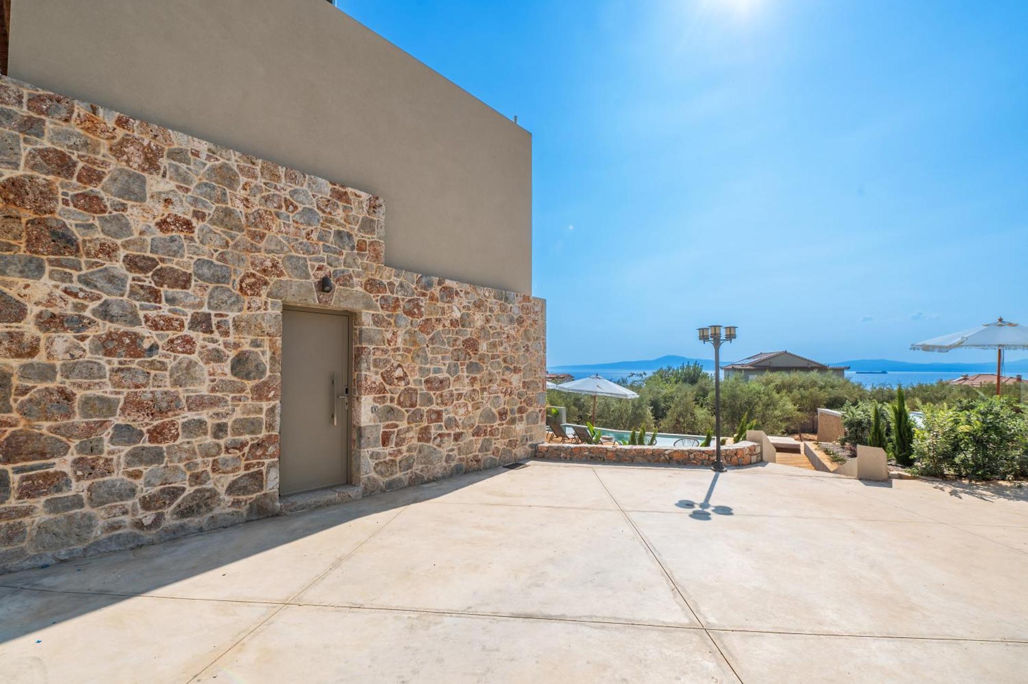 Petradi Suites Kalamata Exteriör bild